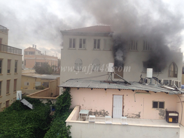 بالفيديو: حريق كبير يلتهم شقة سكنية في مدينة يافا دون وقوع إصابات 